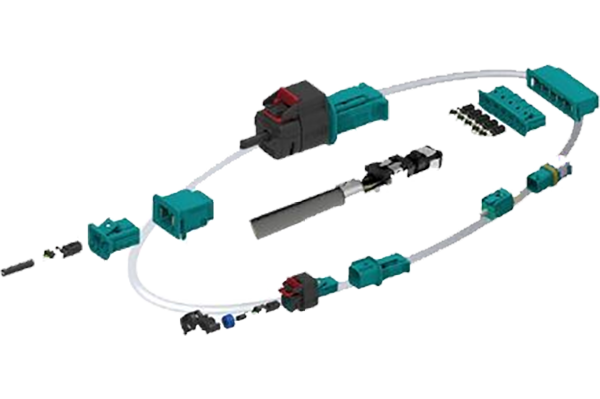 傳感器線束通常由多根電線和連接器組成，這些電線根據(jù)傳感器的類型和功能而有所不同。例如，壓力傳感器線束通常包括壓力傳感器、信號(hào)轉(zhuǎn)換器和信號(hào)連接器等。在傳感器線束中，信號(hào)轉(zhuǎn)換器將傳感器的信號(hào)轉(zhuǎn)換為適當(dāng)?shù)碾娦盘?hào)，以便傳輸?shù)狡渌娮釉O(shè)備中。